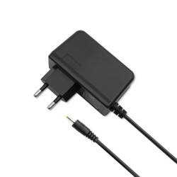 Qoltec Ładowarka sieciowa 15W 5V 3A 2.5*0.7