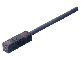 Czujnik indukcyjny, PNP / NO, Zasięg: 0...1,6mm E2S-Q15 1M