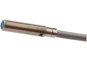 Czujnik indukcyjny M5x0.5 dł: 25mm quasi-zabudowany Sn: 2,5mm 10-30V DC PNP NO złącze kablowe M8 0,3m PUR IP67 IB05C362