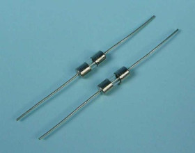 ^15,00A 3x10mm WTA-F WKŁ.SZYBKA 100SZT