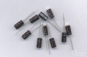 2,2uF/160V/105C (OPAK. 10 SZT.) KONDENSATOR ELEKTROLITYCZNY