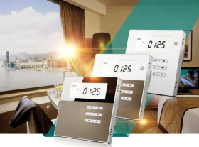 Odtwarzacz ścienny FM/SD/USB 2x10 W biało-biały DM835U