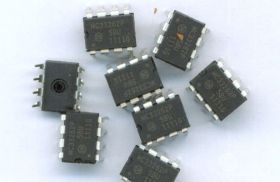 MC33262P DIL8 UKŁAD SCALONY