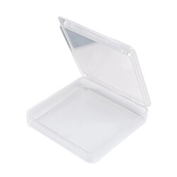 Plastikowe pudełeczko 47x47x8mm - zamykany pojemniczek - Organizer