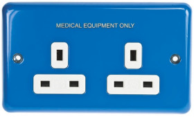 Gniazdo wtykowe Typ G - brytyjski Montaż wpuszczany MK Electric ścieżki: podwójne 13A