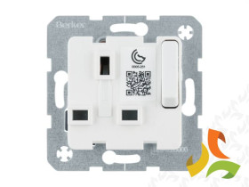 B.Kwadrat/Q.x BERKER B.Kwadrat/Q.x Gniazdo z uziemieniem STANDARD BRYTYJSKI z wyłącznikiem i przesłonami biały połysk 53420219 H