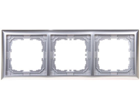 KOS66 Ramka potrójna aluminium 664083