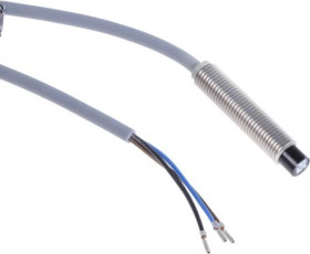 Czujnik indukcyjny PNP 4 mm cylindryczny M8 x 1 150 mA 10 → 30 V dc IP68 2kHz