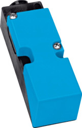 Czujnik zbliżeniowy Indukcyjny 15 mm SICK Wpuszczany 10 → 30 V prądu stałego długość 121mm w obudowie