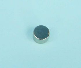 MAGNES OKRĄGŁY 9x5mm