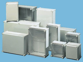 Obudowa Poliwęglan szerokość zew. 278 mm długość zew. 558 mm wys. zew. 130 mm Fibox IP67 Szary