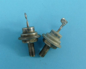 D01-10R-06 10A/600V DIODA