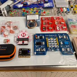 Maker Camp Electronics Campsite Box. Serves: 16 - 20.