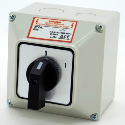 Łącznik krzywkowy 32A 0-1 3F w obudowie IP65 LW32 0-1 3P OB