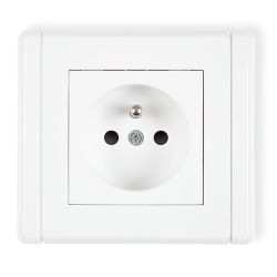Gniazdo pojedyncze z uziemieniem 2P+Z