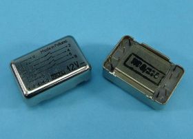 K-8 404-3 12V x4 TELFA PRZEK.KONTAKT.