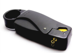 ŚCIĄGACZ IZOLACJI Z PRZEWODÓW HT322