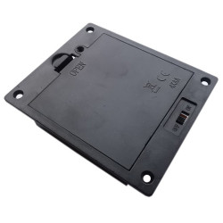 Koszyk baterii R6x4 do obudow. Pojemnik