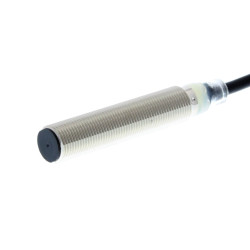 Indukcyjny czujnik zbliżeniowy E2B-M12LS02-WP-B1 2M M12 Omron Gwintowany E2E długość 7 mm Gwintowany PnP 2 mm 30 V dc