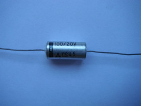Kondensator tantalowy osiowy 100/20V CS45 Matsushita Japoński