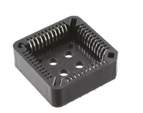 Gniazdo IC 1.27mm 44-pinowe Żeński Przepust RS PRO