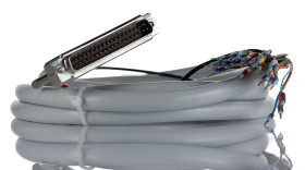 Kabel szeregowy, długość 2m, złącze A: 37-stykowe D-sub, złącze B: Bez zakończenia