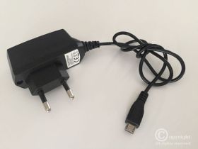 ŁADOWARKA SIECIOWA 5V 0,5A WTYK MICRO USB (LAD05005)