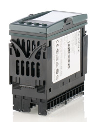 Regulator temperatury PID panelowy Eurotherm Uz: 85 → 264 V ac wyjście Przekaźnik przełączny, logika, przekaźnik