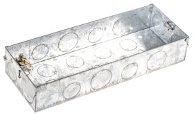 Puszka elektroinstalacyjna, seria: Boxes, l. ścieżek: 3, materiał: Stal, 203 x 75 x 35mm