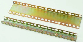 Taśma do stelaży typu U, typ: Pas stojaka typu U, do użytku z: Szafka typu rack 19 cali