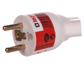 HELMO Wtyczka przenośna 2P+Z 16A z uchwytem biała, 050103