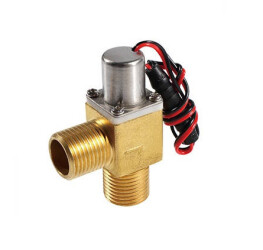 1/2" PWM-Controlled High-Precision Electric Valve - Brass - Angled