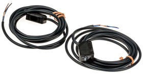 Czujniki fotoelektryczne w obudowie prostokątnej Omron NPN zakres 15 m LED