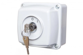 Łącznik krzywkowy 0-I 16A 3P załączany kluczykiem w obudowie IP44 Łuk E16-13z/z 951680