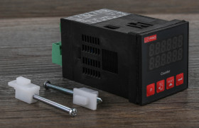 Licznik impulsów 24 V Resetowanie Automatyczne, ręczne RS PRO LED 6-cyfrowy Licznik