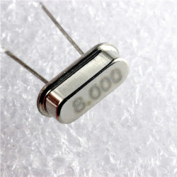 8 MHz Crystal Oscillator Resonator - HC-49-S THT Quartz - Low