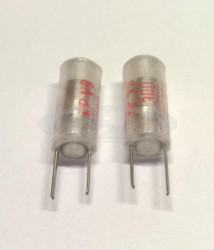 300pF 630V 2,5% KP kondensator polipropylenowy 6,7x12,0mm pionowy SIEMENS