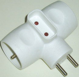 Adapter kraj 1 Francja kraj 2 Europa 6 A, 16 A typ: Adapter 3-drożny