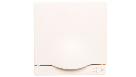 Simon 82 Pokrywa Gniazda Pojedynczego Schuko Z/U Ip20 Z Klapką Pełną Beżowa...