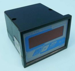 J-126 TIMER Z PAMIĘCIĄ ZZiU