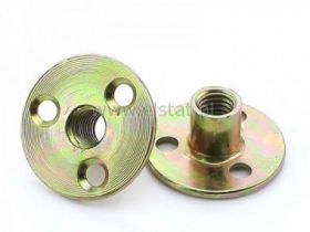 Nakrętka kontrująca M8 z kołnierzem - 3-otworowa