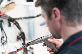 Brzeszczot HellermannTyton