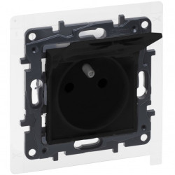 Gniazdo zasilające pojedyncze NILOE STEP z klapką IP44 czarne [2P+Z] 16A z przesłonami Legrand