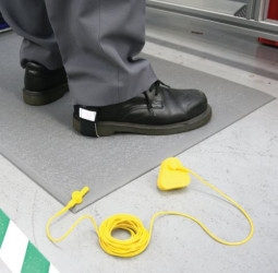 Mata antystatyczna ESD szerokość 900mm długość 18300mm grubość 9mm, podłogowa Coba Europe