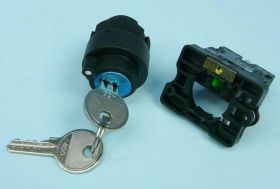 XB2-EG2 PRZEŁ.Z KLUCZ.3A/240V ON-OFF