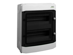 Skrzynka przyłączeniowa do instalacji fotowoltaicznych PV 2 MPPT 2x ogranicznik przep DC typ 1+2 1x ogranicznik przep AC typ 1+2