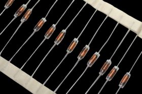 2uH 3A MISC-2R0M-01 Fastron 12x5mm Dławik osiowy