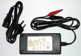 Ładowarka akum. żelowych 12V (7-14Ah)
