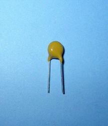 0,08A/250V BEZP.POLIMEROWY PTC R=5,1mm