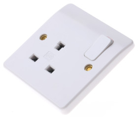 Gniazdo wtykowe Montaż wpuszczany MK Electric z przełącznikiem 13A
